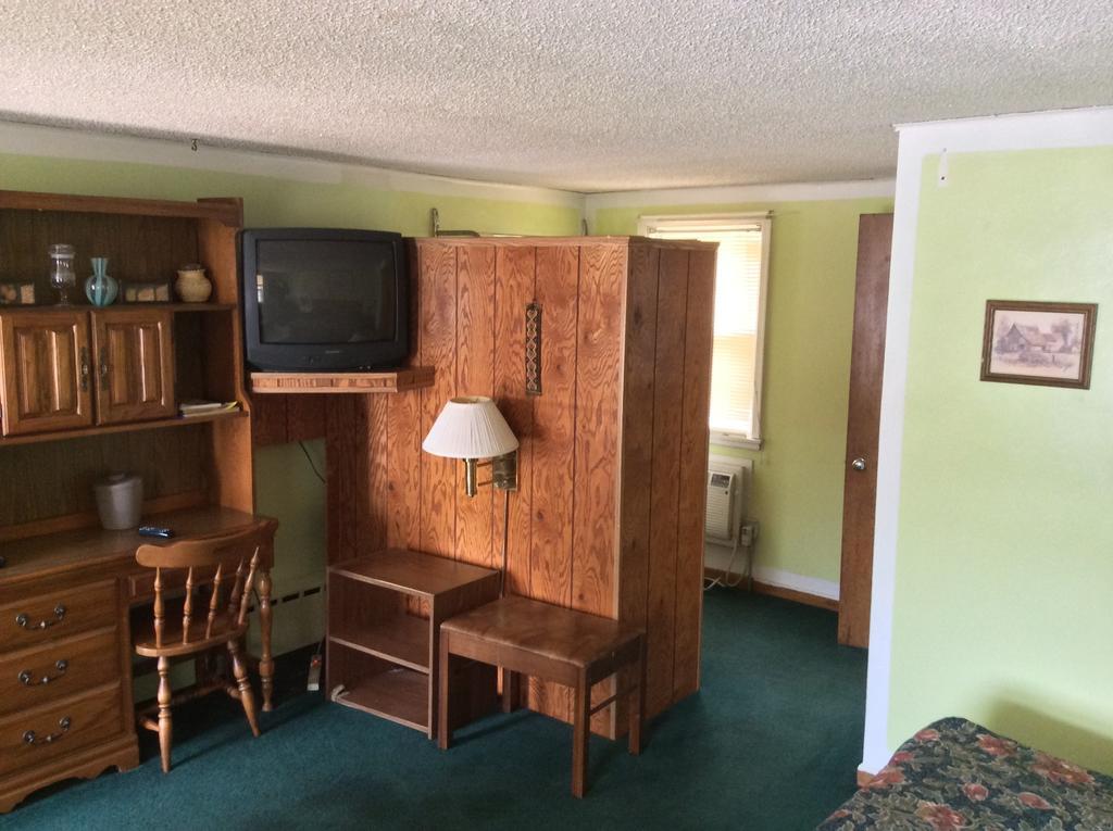Sheldon Motel Room photo